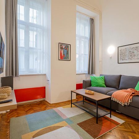 Dorotea - Cosy Home In The Heart Of Budapesta Exterior foto